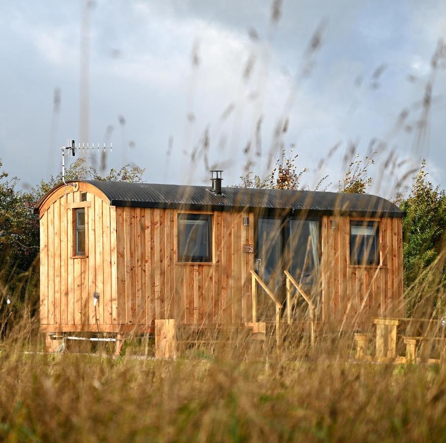 Luxury Shepherd Hut In The Peak District Bakewell Buitenkant foto