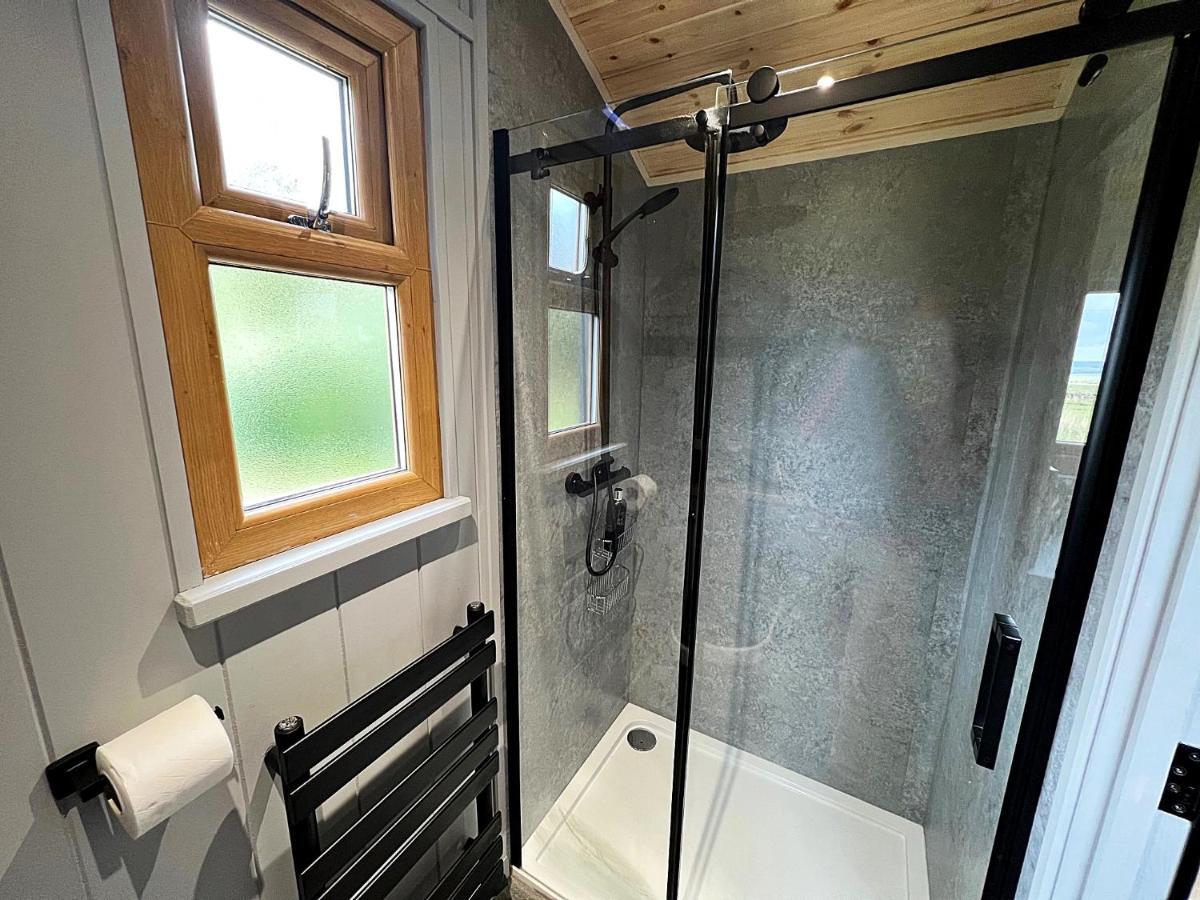 Luxury Shepherd Hut In The Peak District Bakewell Buitenkant foto