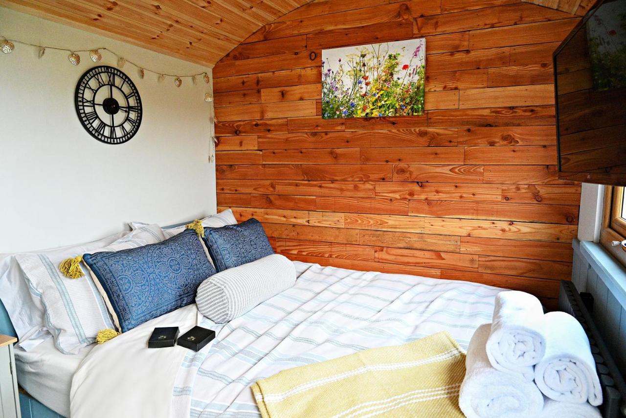 Luxury Shepherd Hut In The Peak District Bakewell Buitenkant foto