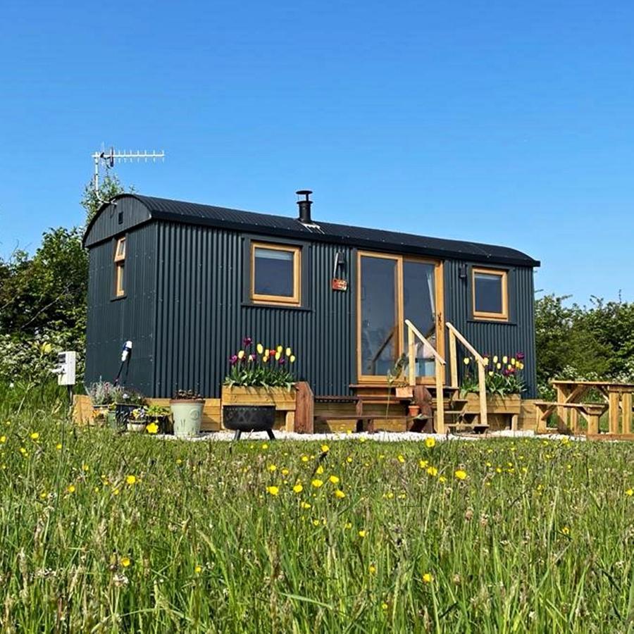 Luxury Shepherd Hut In The Peak District Bakewell Buitenkant foto